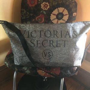 Large VS Weekend bag!